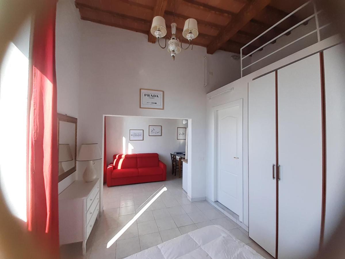 Sunset 39 Apartment Livorno Bagian luar foto