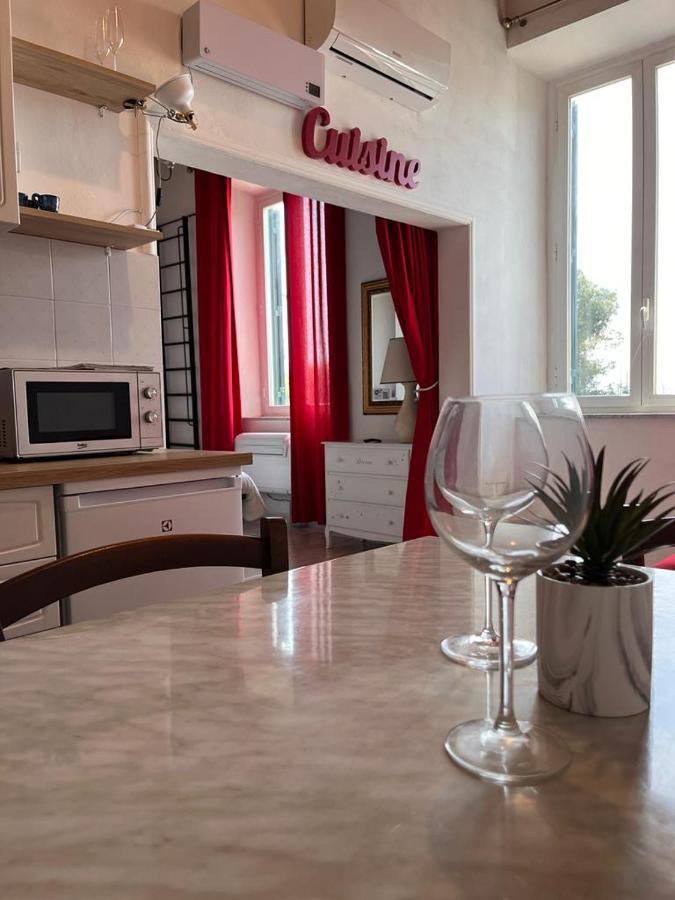 Sunset 39 Apartment Livorno Bagian luar foto
